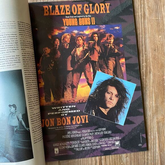 Laura Dern - Interview magazine - September 1990, Keanu Reeves, Flavor Flav - Picture 4 of 12